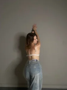 LexiGranger They say I'm irresistible without clothes—want to find out?😍 Poză 2