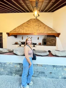 Samantha_rousse28 day out with samantha Pic