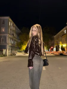 DorothyJones Public Εικόνα 4