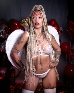 Kenya_carper Happy Valentine's Day Pic 4