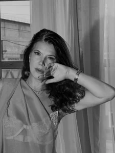 LucyBelli edem Foto 7