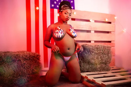 BrendaFernandez_ Ready?🤤 Gambar 6