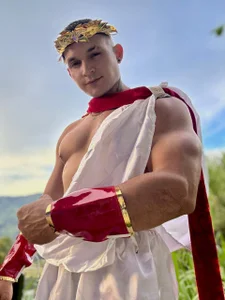 Marco_Vega Olympic Sweat💪⚡ Pic 3