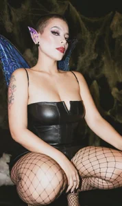 AnaChernova Pretty face. Dark soul. Dangerous attitude. 🕷️ Pic 2
