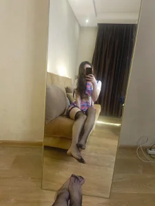 Yours de ThoraMarola  9 Imagens