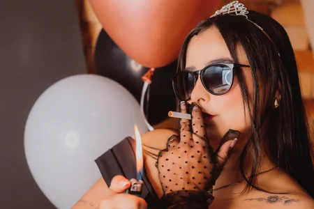 taylor_bennet HAPPY BIRTHDAY TO ME, FEBRUARY 19 🎉 Pic 2