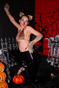 samarha_xue Halloween 2024 🎃👻💀 Pic 5