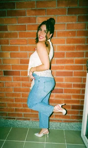 alanna_vidalheels, elegant clothes... ready for a big night out图片 6
