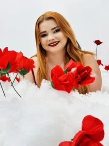 AliceWest_ Be my Valentine টি ছবি