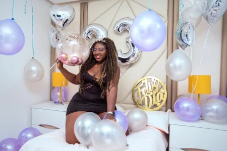 Naomii_King Cumple 2022 Pic 2