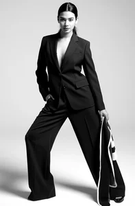 Saara_Corraless A photo… but my look says much more. Pic 5