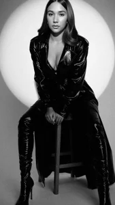 AdeleAndersonn Black and White Pic 3