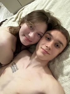 CoupleBlush 😈 Poză 4