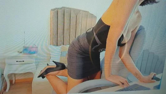 Hannahs_Napit YOUR HOT SECRETARY, READY TO CUM Pic 8