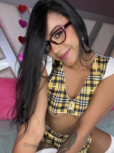 Amber_villalobos_ Cougar girl Pic 5