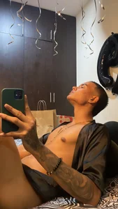 LoganBrookss_ Hi im logan Bilde 2