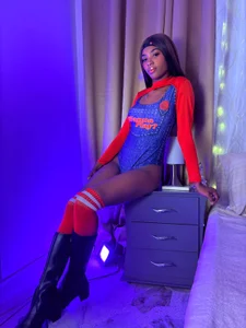 MarianRosseのHey, I want you!! 🔥の 2枚の写真