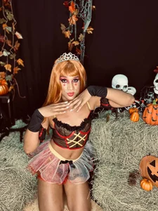 Ashly_Miller Halloween 2023 Pic 5