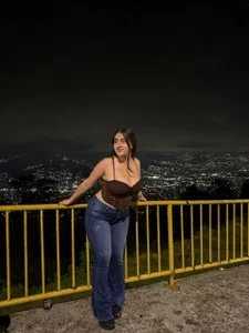 Hanna_Evans__ Look how I look Pic 6