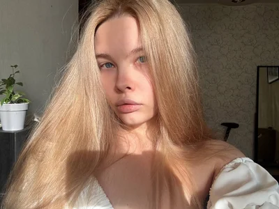 amelia_lili hi this is Lu🌹🤳 Bilde 4