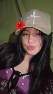 CarolineSoliz Public Pic 2