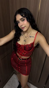 Emma_Cooper_Girl Night out photoshoot Foto 6