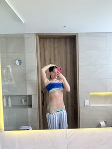 Emerald_Sparkles_ You like to see me in bikini 👙🥵 Pic 7