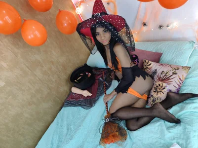 alikahouston4 Brujita Immagine  5