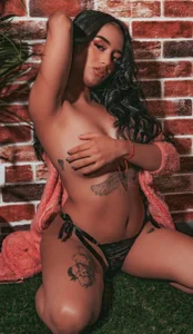 MelanyOconer1 SWEET GIRL 💚🩷 slika