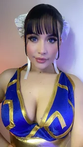 Chun li Cosplay de charlottejacks  2 Imagens