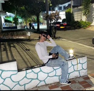 EdwinBoys Public Pic 4