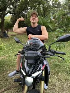 ALANNFERRER 🏍️ Foto 6