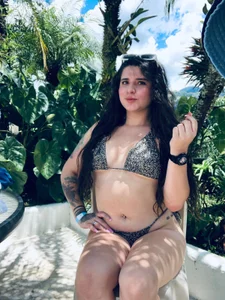 amber_colliiins A little bit of me for you Pic 2