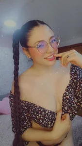 Angelie_RosebrmのWelcome🍒の 2枚の写真