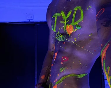 josua_smith paint in my body Pic