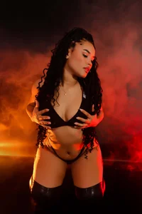 naia_blessed The most beautiful for you😉🍸🎊 Pic 7