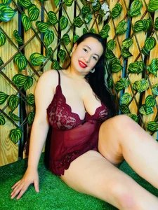 NaomyPrinces Filling of much love Bilde