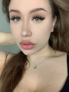 Monica_sexxx_sirensのJust meの 2枚の写真