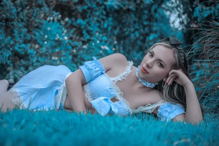 AshleyBenoitt Alice in wonderland 🩵✨ Hình
