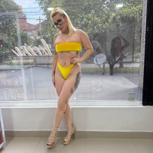 CandieGilson__ A pretty yellow 💛 圖片 3