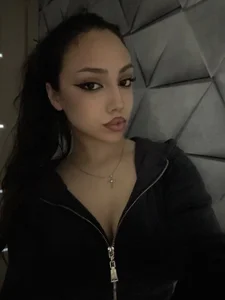 Leaf_Unto beginning of the journey Hình 2