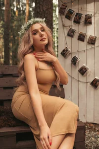 LianaFord Camp magic blonde Poză 5