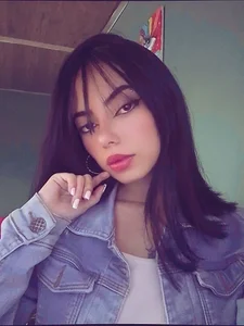 Sapphire_pink Public Pic 6