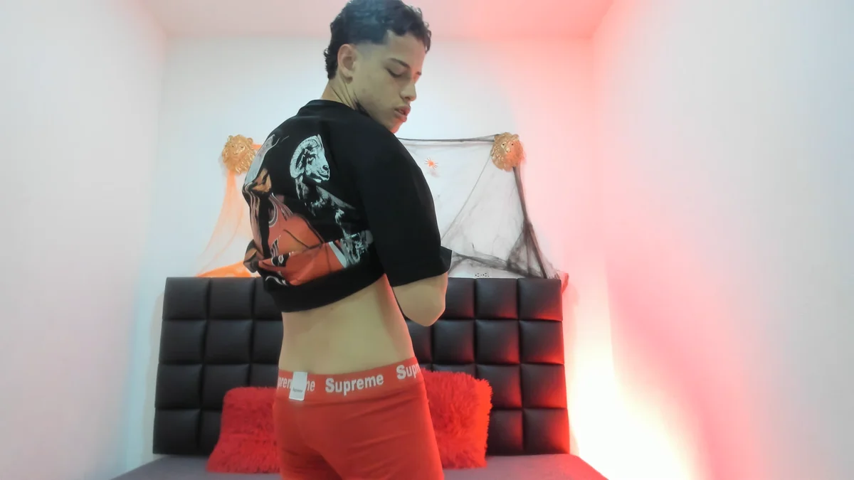 thekingcockboy adlı kullanıcının viral fotoğrafları:  2762