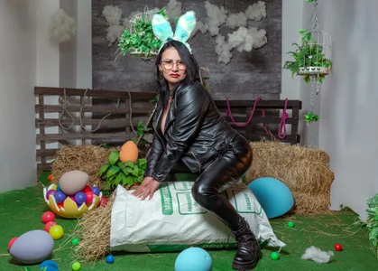 DonnaJoness Your sexy bunny Pic