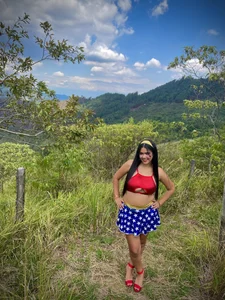 Victoriacarmo Join me to save the world🌍🌝❤️ Bilde