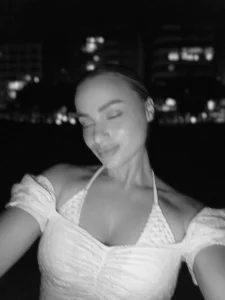 LindsieGreyy enjoy my trip Foto 4