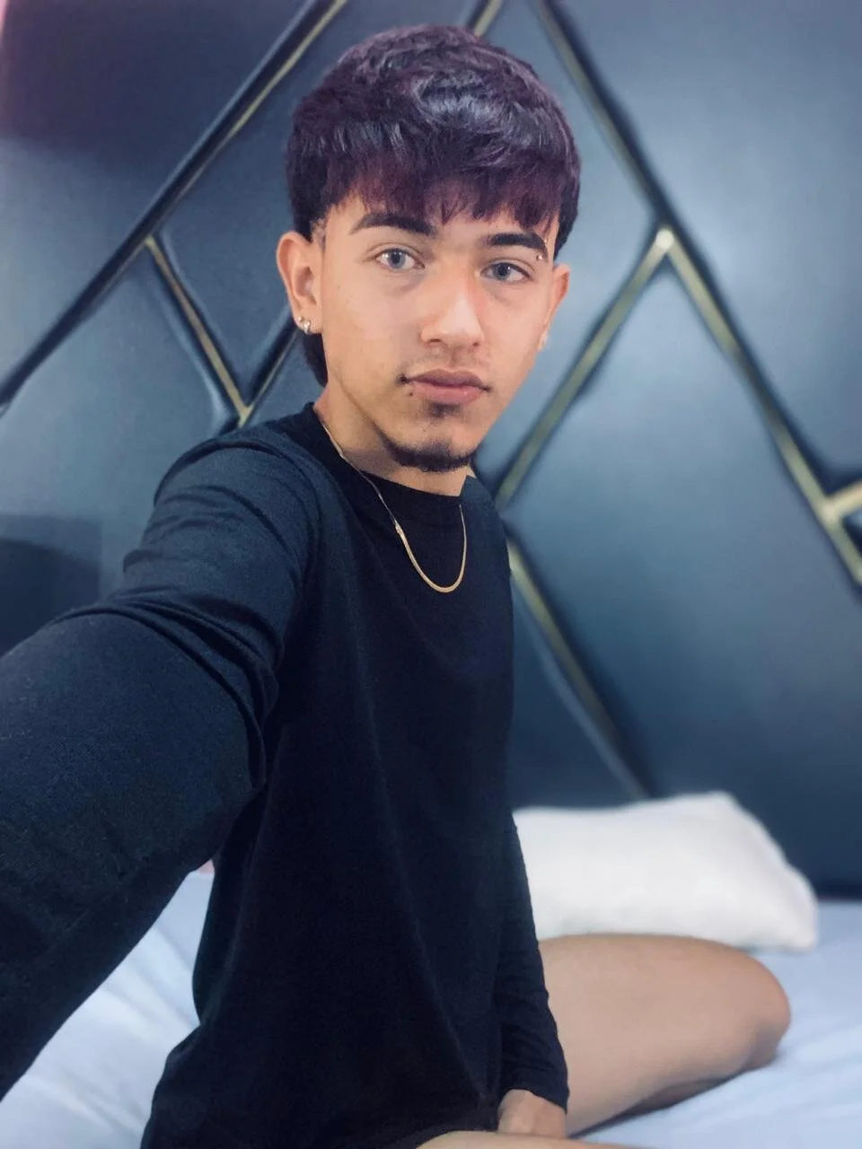 Foto em tendência de TheHotSaulito 6388