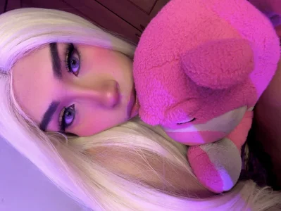 Lucy_shen_ Blonde is always better slika 2
