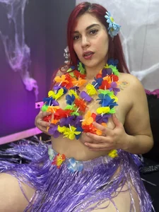 Kaarol69 ENJOY EVERYDAY YOUR HAWAIIAN GIRL Foto 5